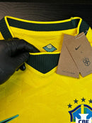Camisa Torcedor Seleção Brasil Amarela I 26/27 (Gola Verde Escuro)