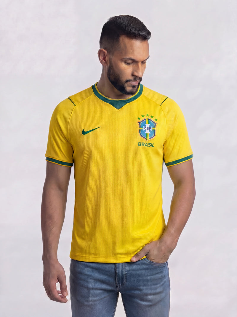 Camisa Torcedor Seleção Brasil Amarela I 26/27 (Gola Verde Escuro)